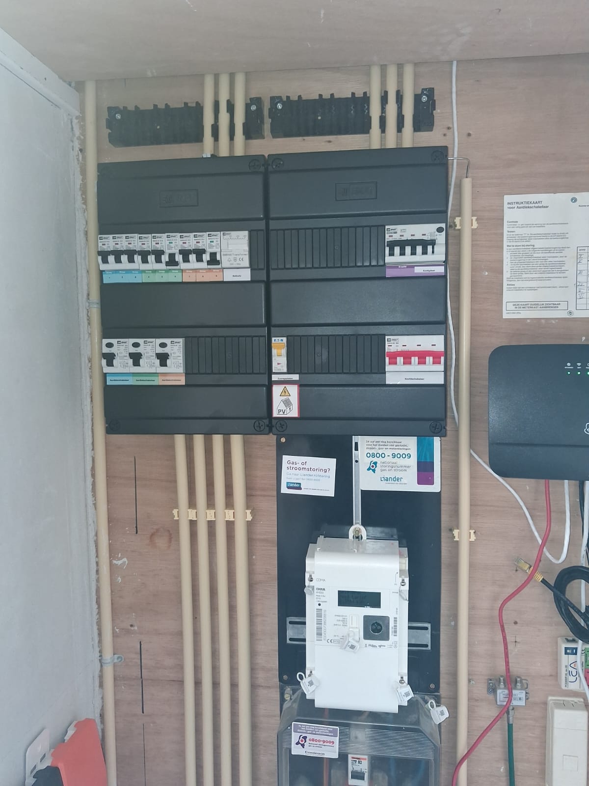 EMAT 3-fase groepenkast met negen lichtgroepen, beltransformator en krachtgroep in Utrecht