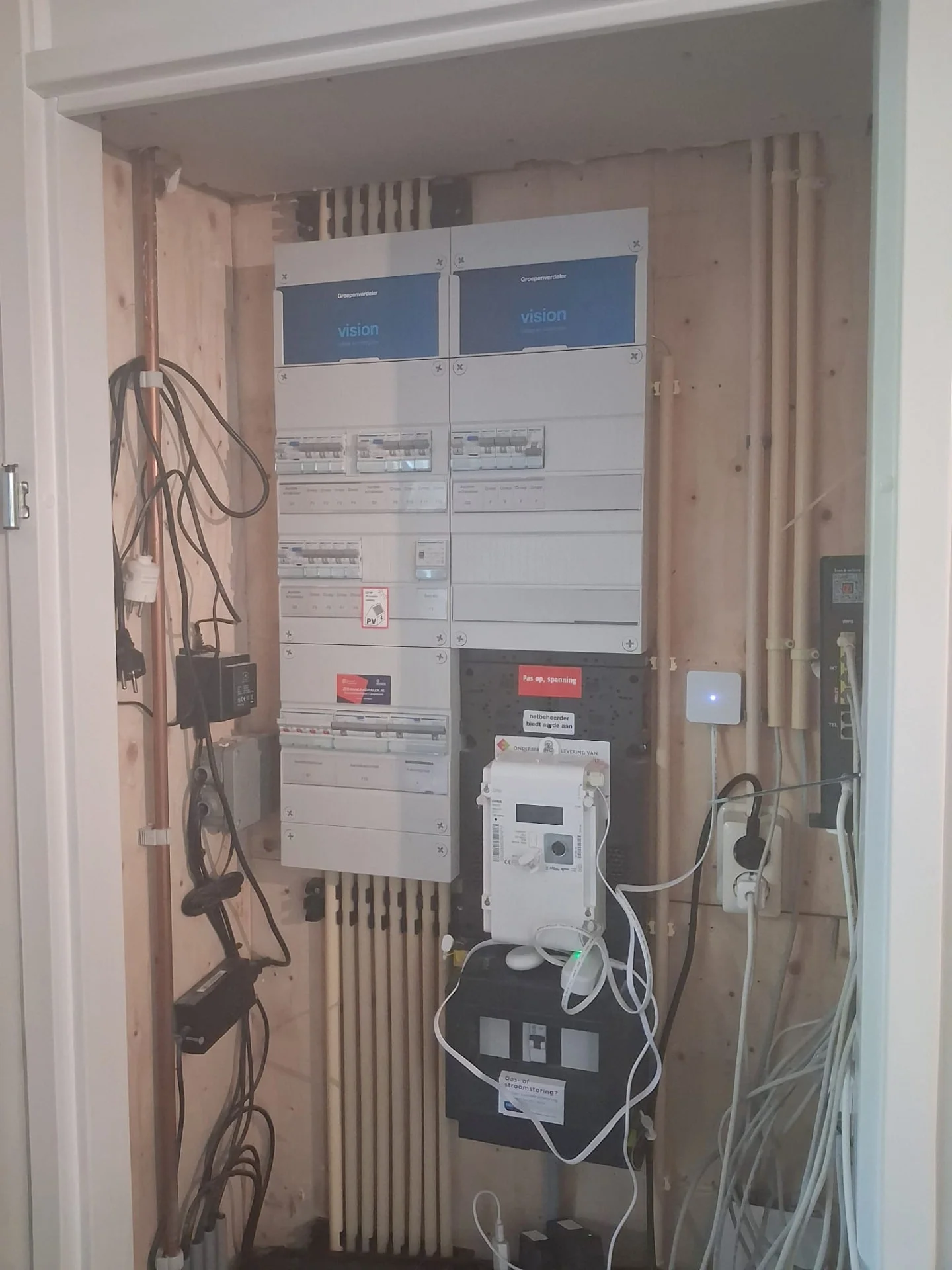 Nieuwe Hager Vision groepenkast in de meterkast in Appelscha